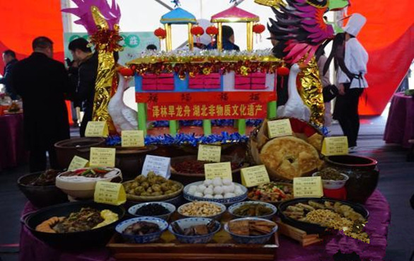 湖北鄂州举办楚菜大赛 140名大厨献艺