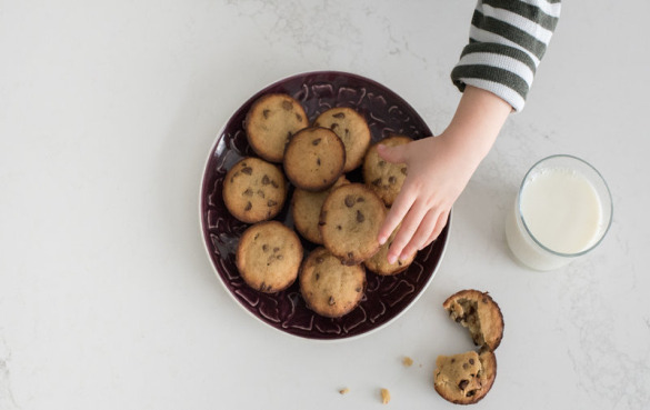 社交媒体可能会让孩子们吃更多的饼干和卡路里