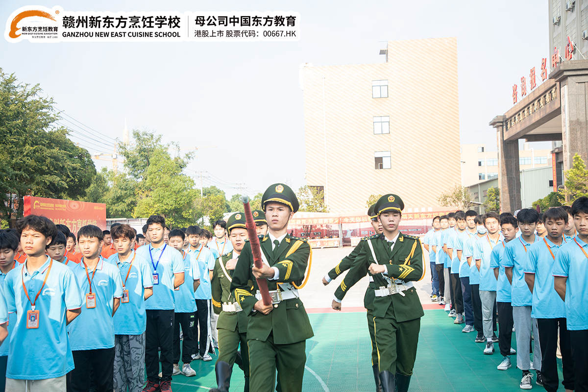 拨云见日，向阳而生！ 睽违已久的升旗仪式回来了